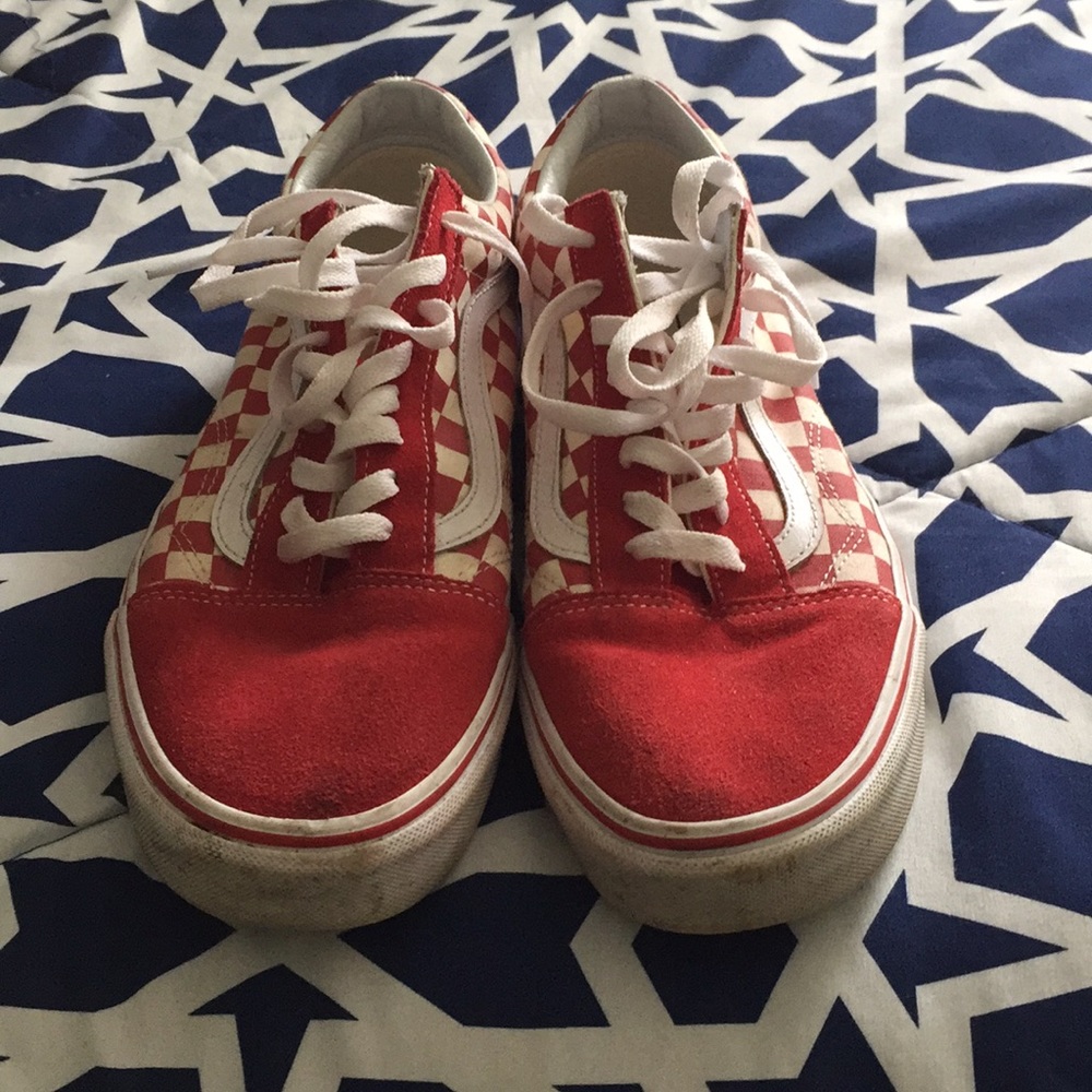 Red/white vans - Picture 2 of 4